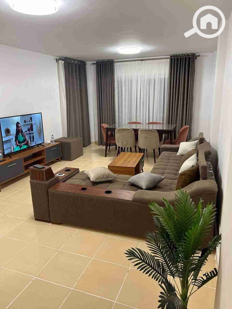 1000158165. jpg 1000158165. jpg