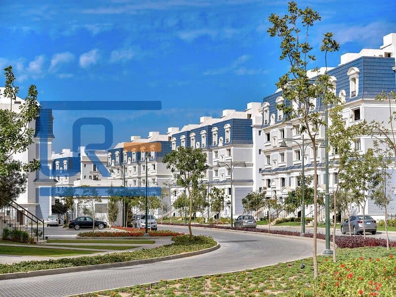 8 Life in Mountain View Hyde Park compound. jpg