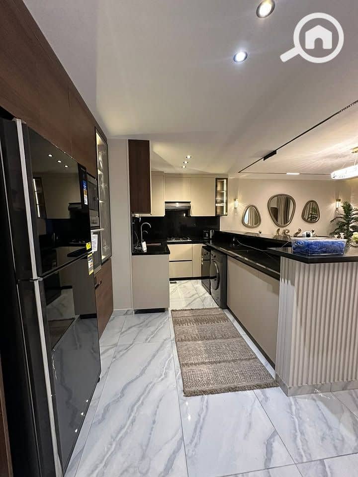 6 558055091_762381493283318_3417313795532432892_n. jpg