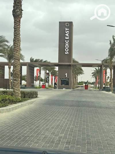 3 Bedroom Flat for Sale in Shorouk City, Cairo - 125d78d2-15cf-4b0e-b7f8-2d7bedf1ee0e. jpg 3 Bedroom Flat for Sale in Shorouk City, Cairo - 125d78d2-15cf-4b0e-b7f8-2d7bedf1ee0e. jpg