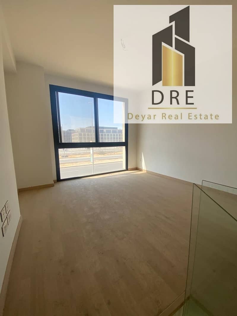 5 7f0354ef-4146-4d2c-b3af-e163682ef2cf. jpg