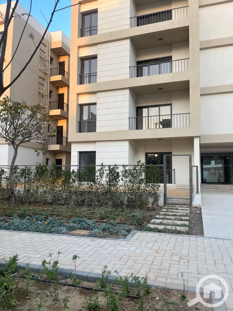 5 d8302e01-1232-434f-b10c-8205f55c1648. jpg