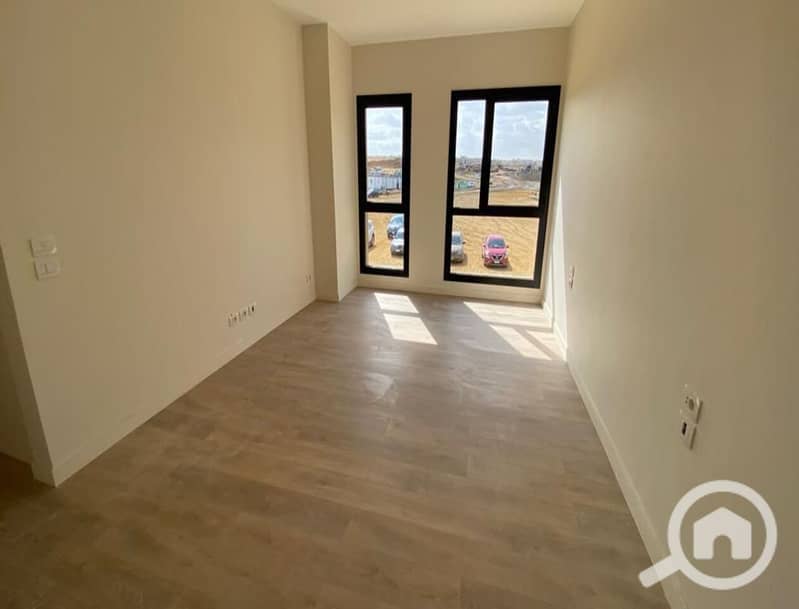 4 7326b62b-7a01-4a85-be21-586c28c4d165. jpg