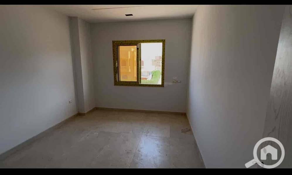 2 f198d85c-32d6-454a-b73b-28238476f0b1. jpg