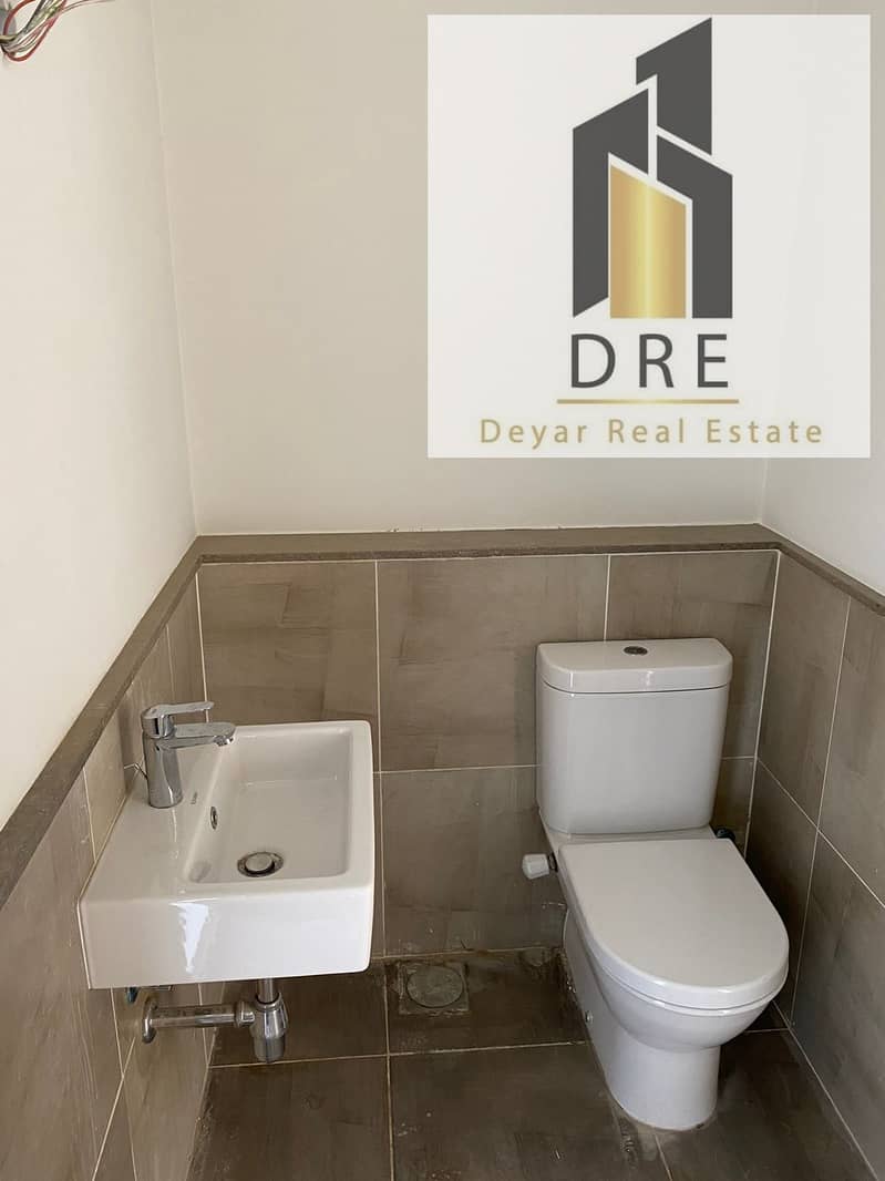 7 6d9eb86c-57e2-4d41-bcad-f975ba42f461. jpg