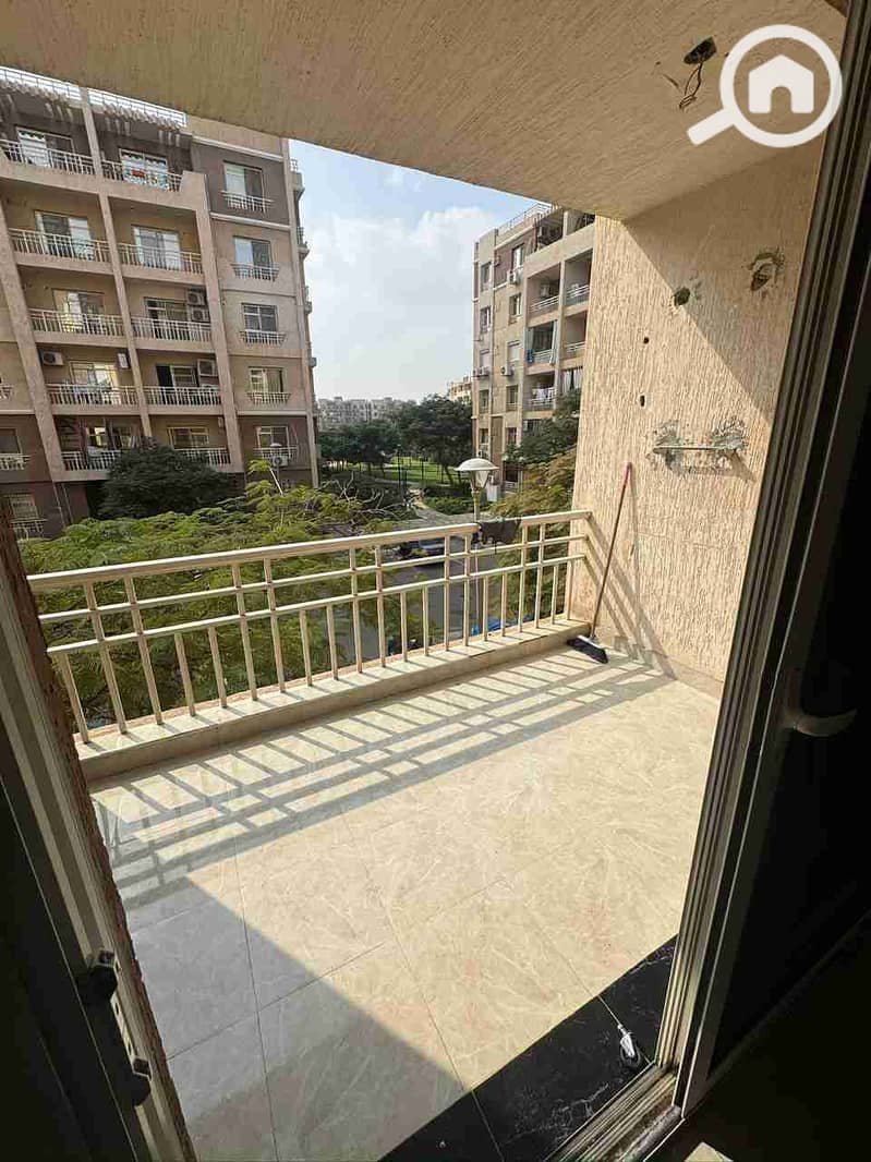 1000498004. jpg 1000498004. jpg