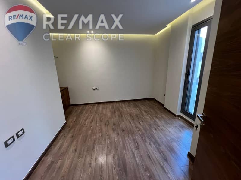 11 151ae6f3-4b1d-4d22-9ad2-8c0f7d74b2d6. jpg