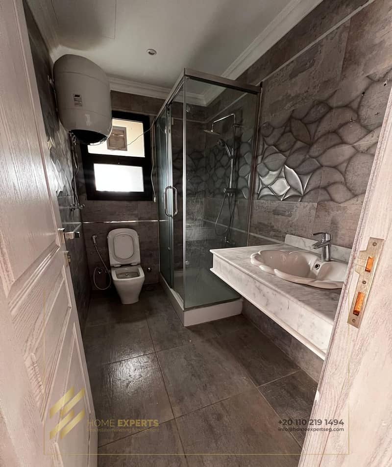 11 d80b007f-8995-4514-805b-48ee27ce37a0. jpg