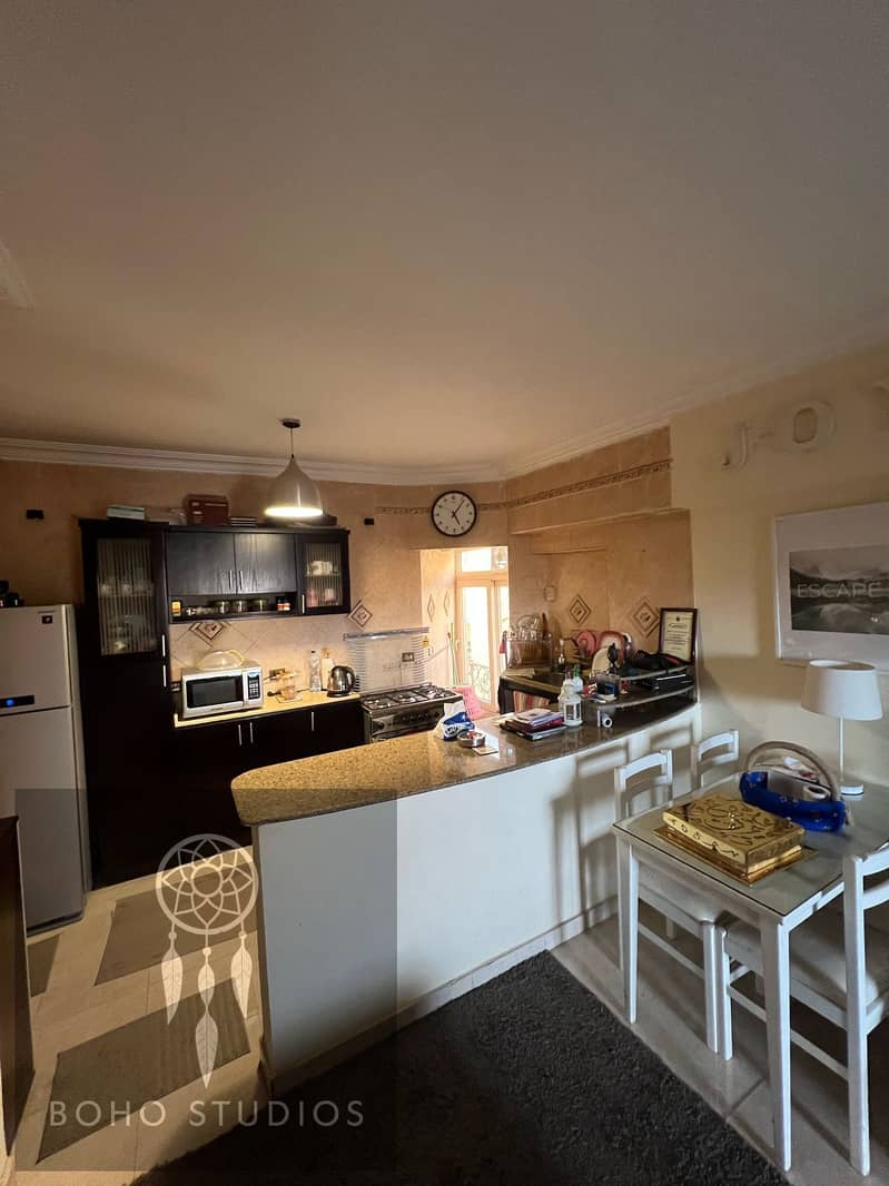 3 7240e1bc-646e-4158-b899-faf8e0862a83. jpg