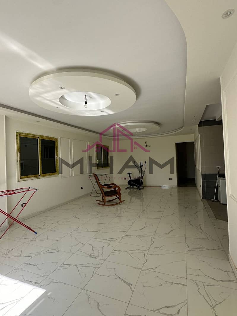 photo_5787297951683120344_y. jpg photo_5787297951683120344_y. jpg