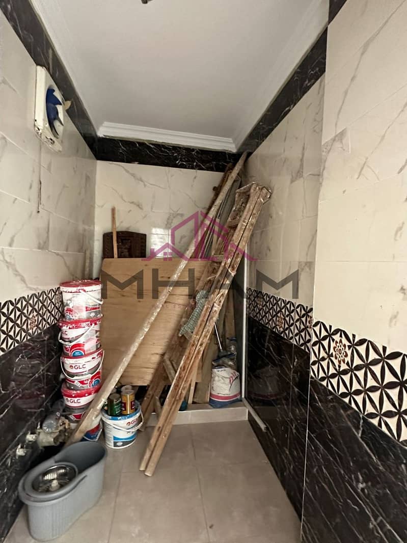 3 photo_5787297951683120340_y. jpg