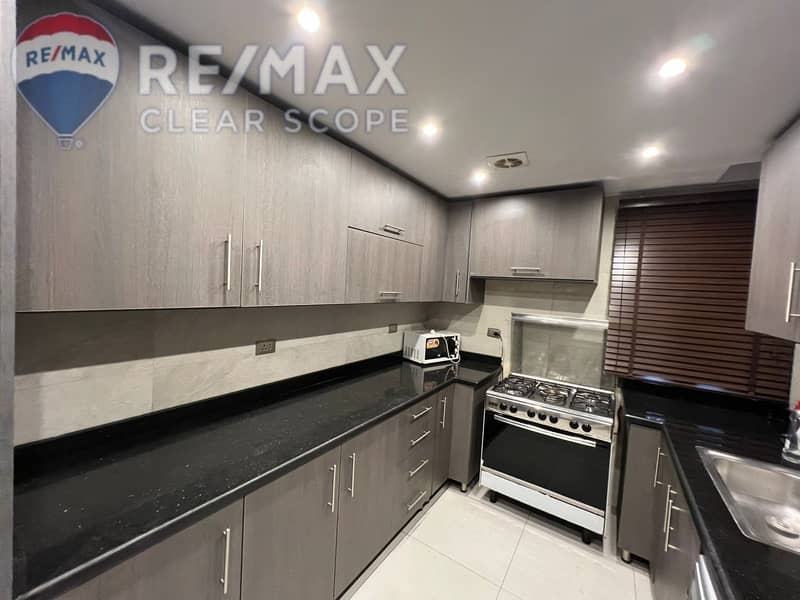 6 14e5d1be-6554-4b97-8a6e-4ee483636545. jpg