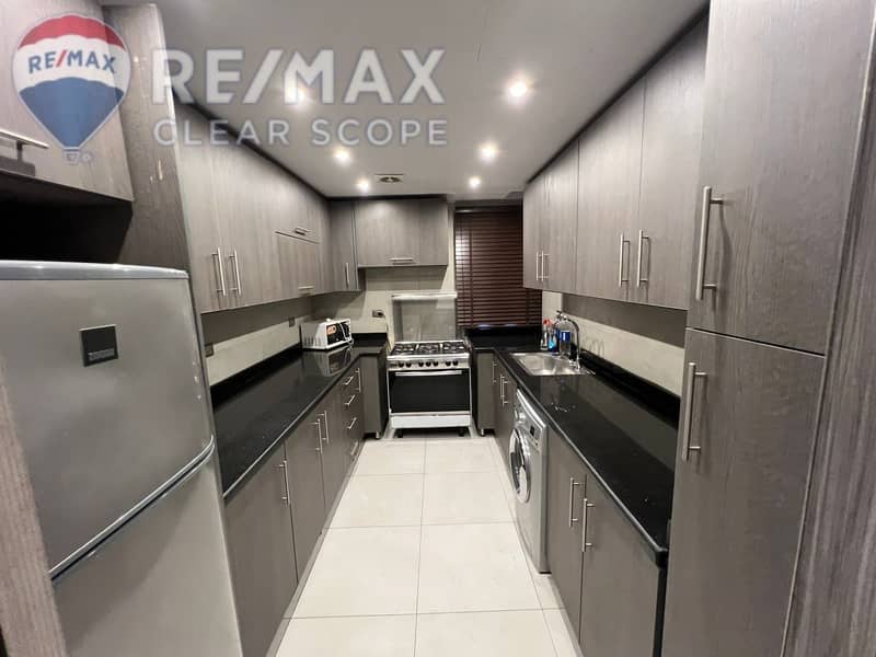 7 49feca04-d0d1-4591-a90a-42011fe89691. jpg