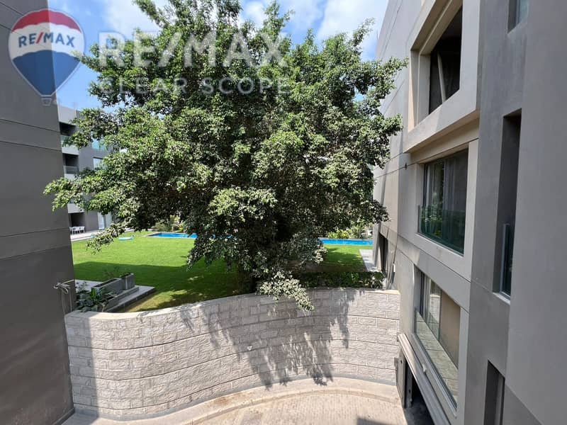 14 a9f6bd92-8a5c-4cdc-acc1-bd31d55a27a8. jpg