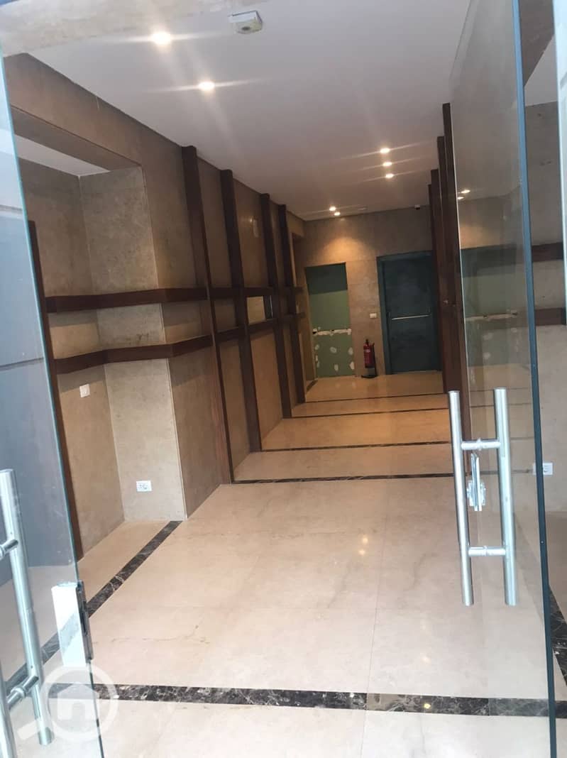 4 WhatsApp Image 2025-11-05 at 18.50. 40 (1). jpeg