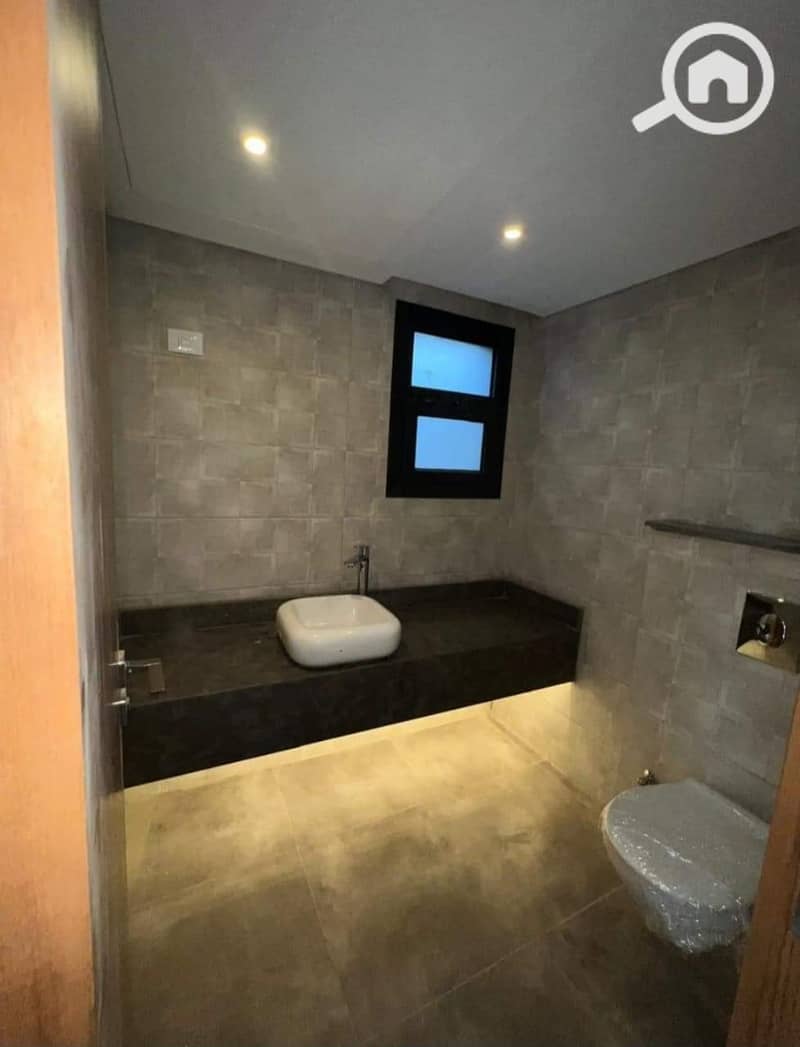 7 WhatsApp Image 2025-11-05 at 18.50. 39 (2). jpeg