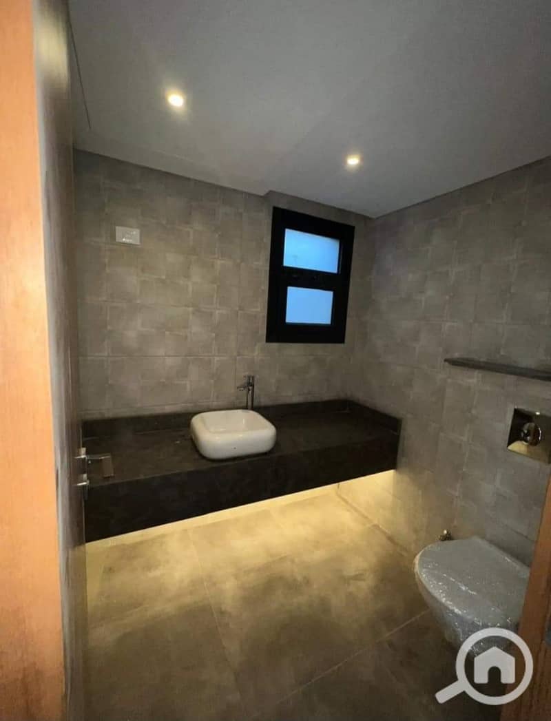 10 WhatsApp Image 2025-11-05 at 18.50. 38 (2). jpeg