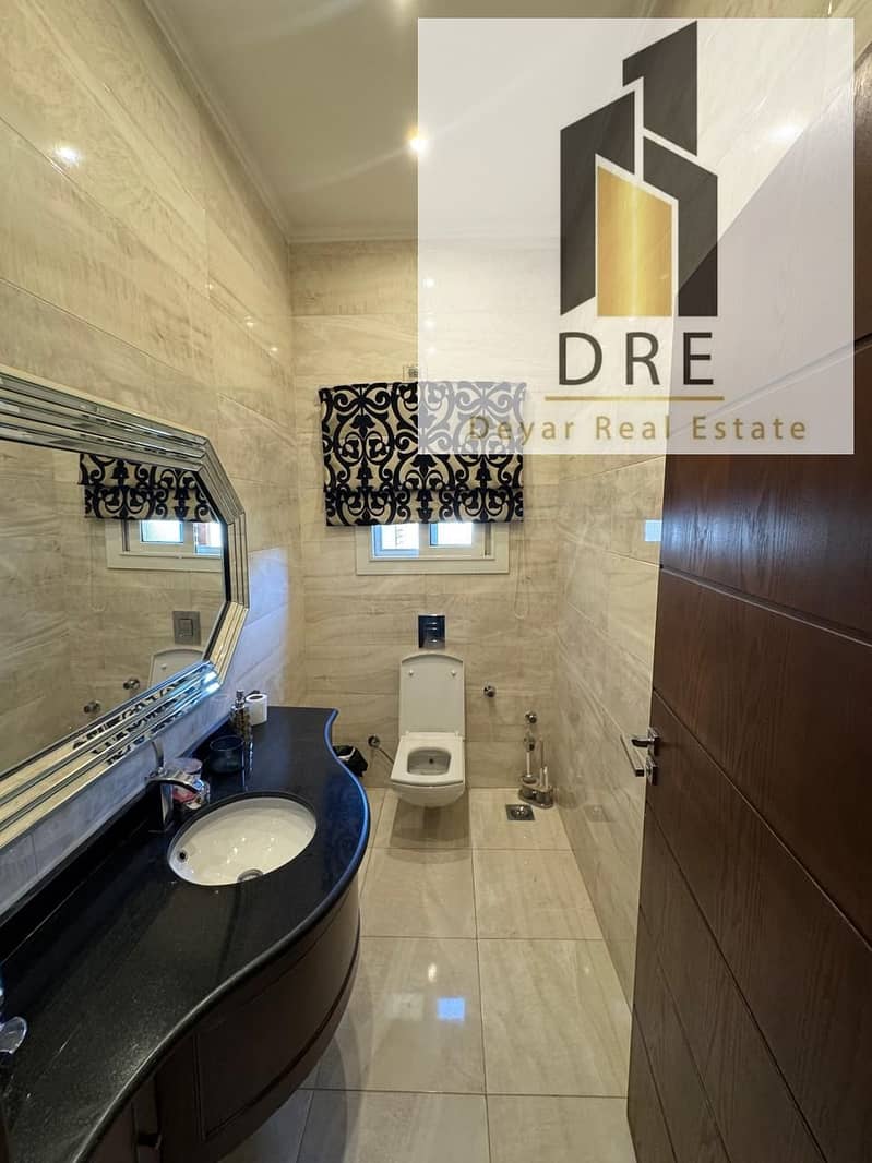 22 a7054b5c-9c21-4748-a20a-582f8abe28df. jpg