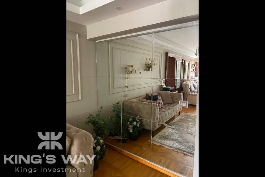 4 Picsart_25-11-05_11-10-05-521. jpg