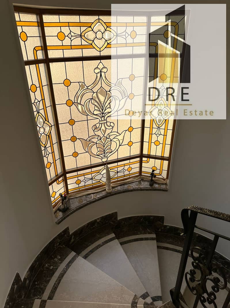 35 decb681f-7b97-41e9-a6a7-5105ccdabfe2. jpg