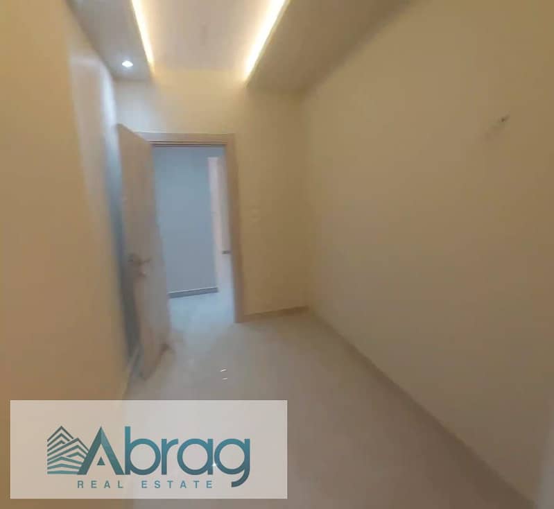 2 WhatsApp Image 2025-09-13 at 10.45. 02 AM (1). jpeg