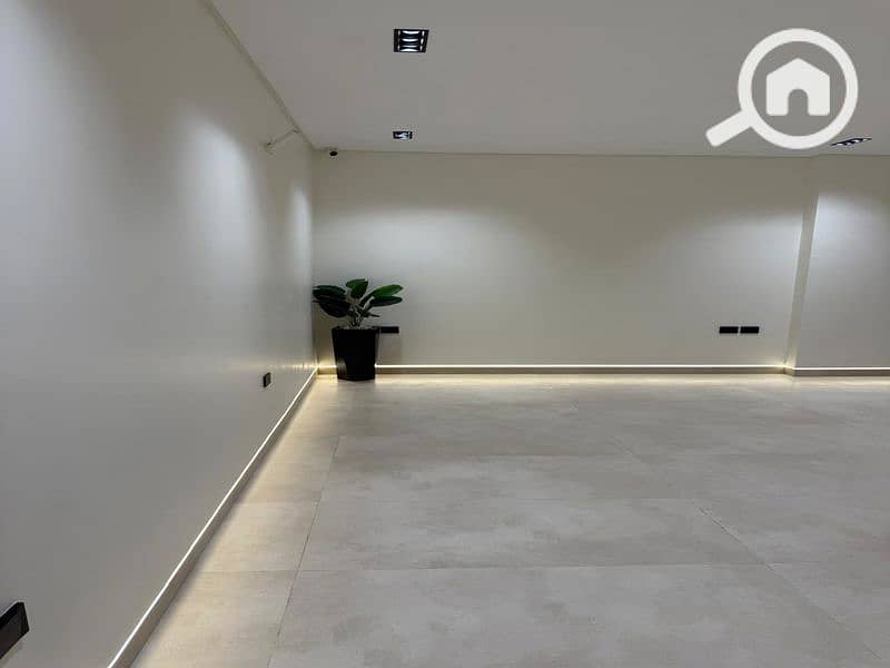 7 WhatsApp Image 2025-11-05 at 7.49. 18 PM (3)_800x600. jpg