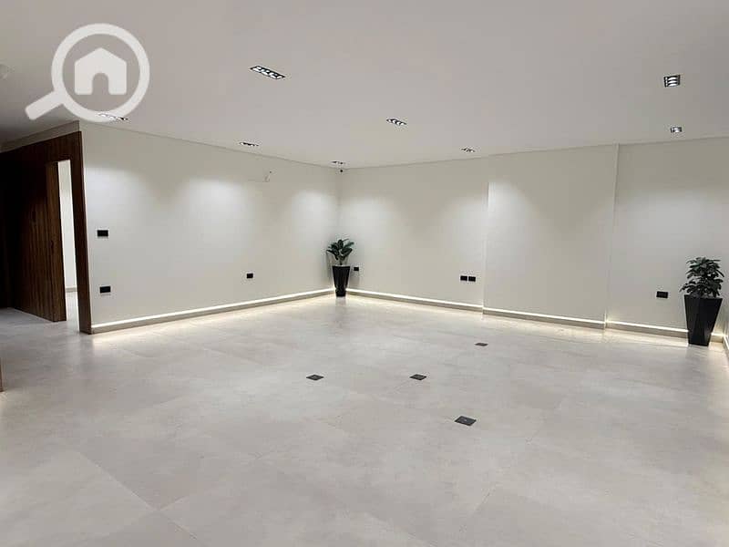 11 WhatsApp Image 2025-11-05 at 7.49. 19 PM (3)_800x600. jpg