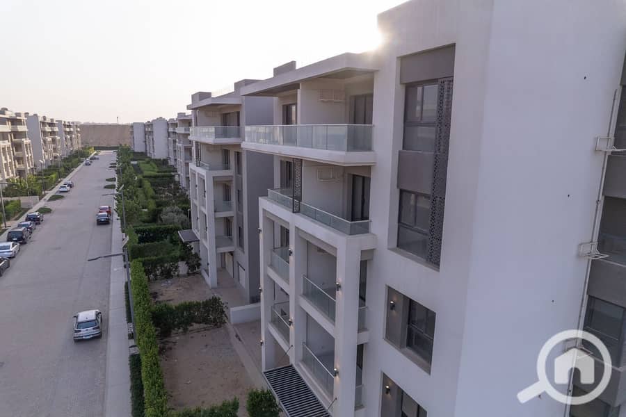 4 5c19dd97-0cdf-4eeb-bbf3-b8cd49256509. jpg