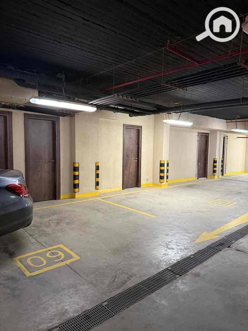 9 53c13e2c-a703-4dca-8761-70e3906a1687. jpg