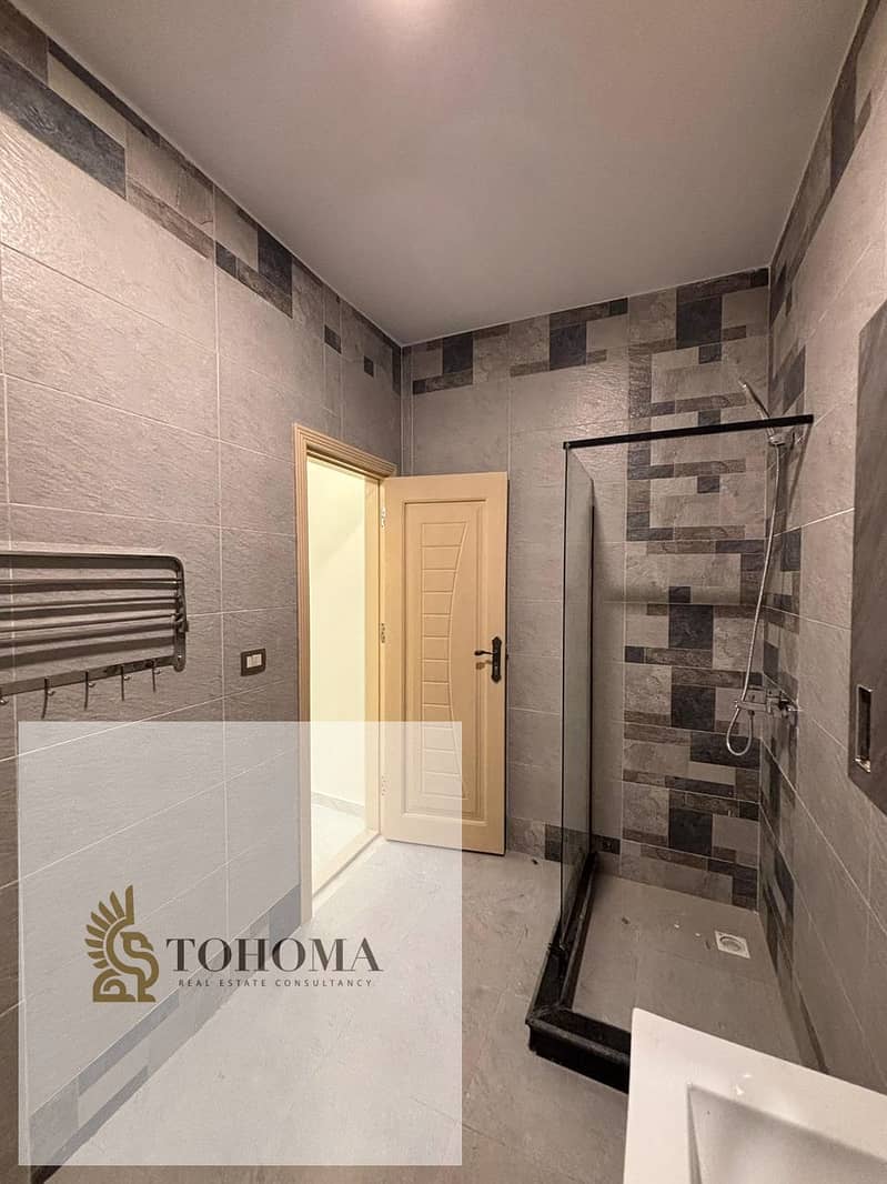 4 e71ce9ef-e570-4210-a3b6-caa5d873ae00. jpg