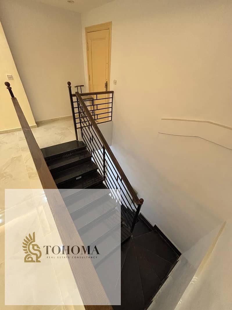 12 d590bff5-e389-4679-ac35-e6c5b80a9c9d. jpg