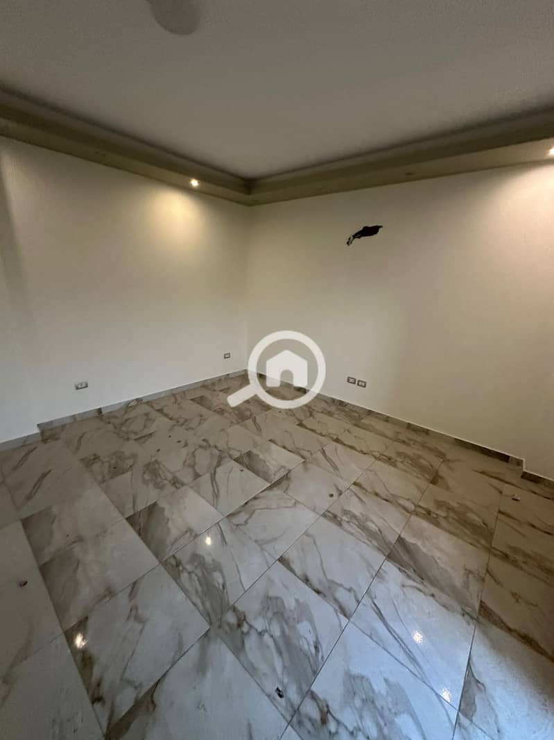 3 WhatsApp Image 2025-11-05 at 7.14. 01 PM (1). jpeg