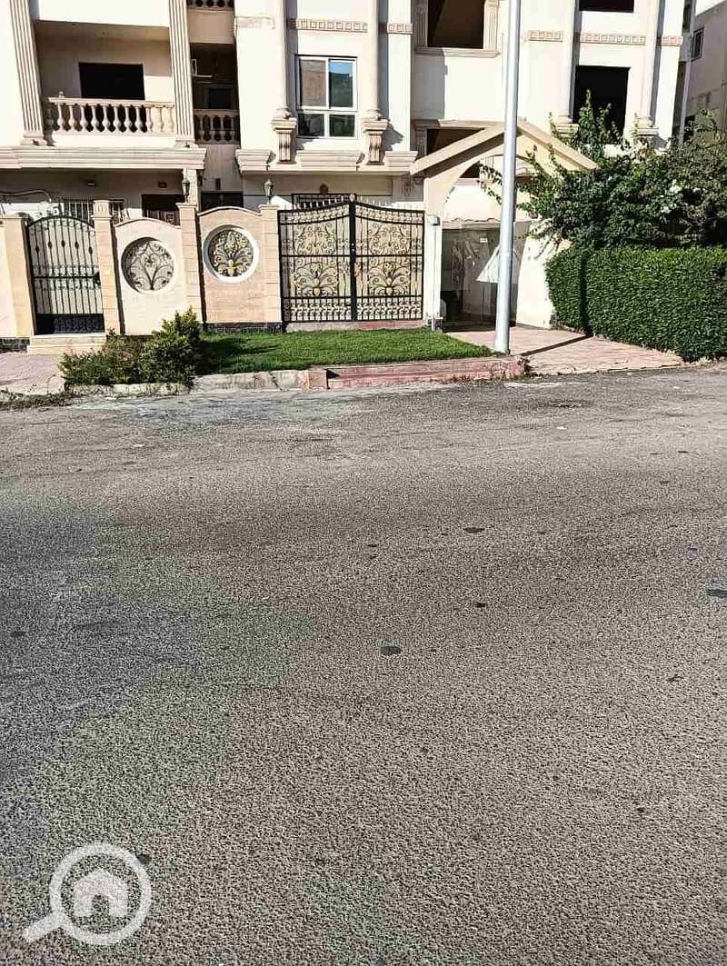 1000341470. jpg 1000341470. jpg