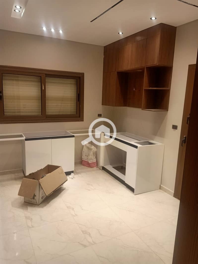 13 c8360280-8eee-46c8-9e55-979904ecd659. jpeg