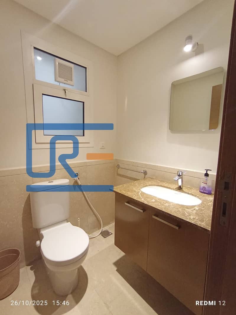 6 WhatsApp Image 2025-11-05 at 7.26. 12 PM. jpeg