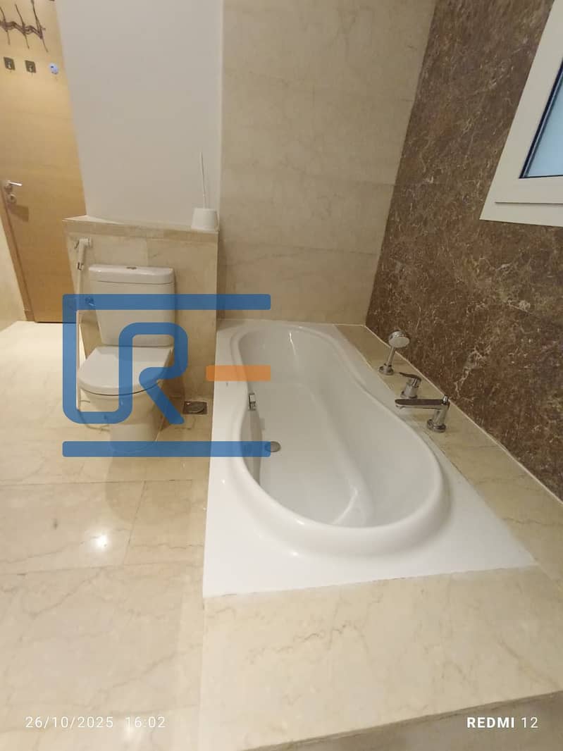 25 WhatsApp Image 2025-11-05 at 7.26. 30 PM (2). jpeg