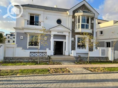 5 Bedroom Villa for Sale in 6th of October, Giza - WhatsApp Image 2025-10-08 at 16.20. 04_386a0535. jpg