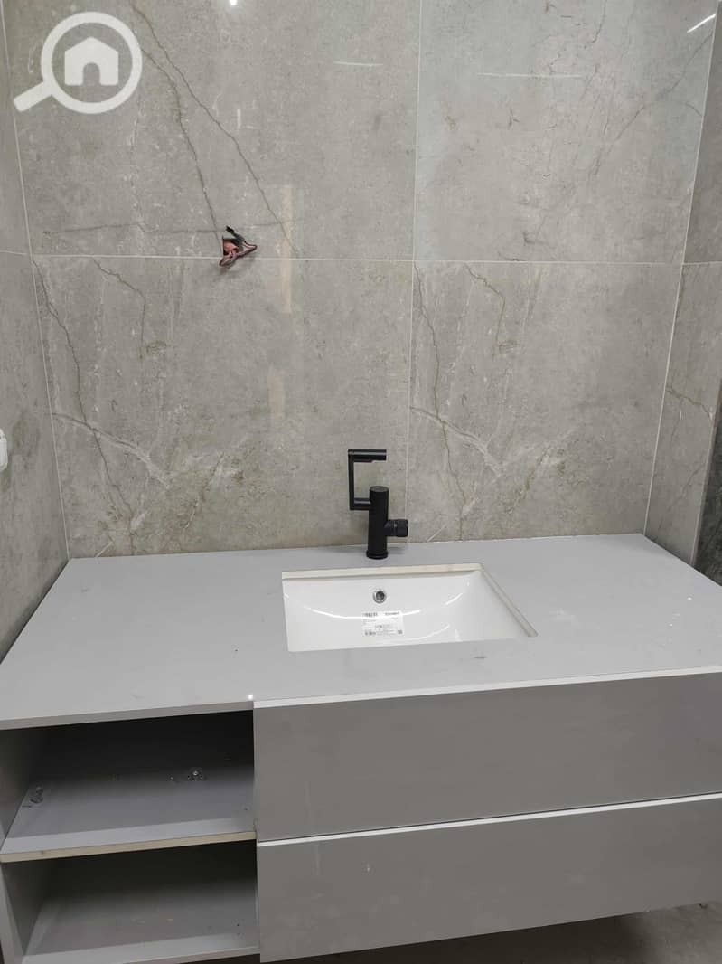 7 WhatsApp Image 2025-11-05 at 20.27. 42 (2). jpeg