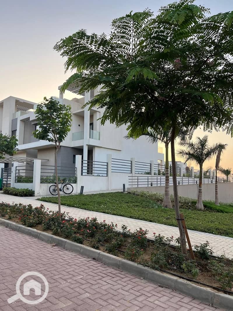 5 72f1c168-6439-4742-98ae-4934aebf971d. jpg