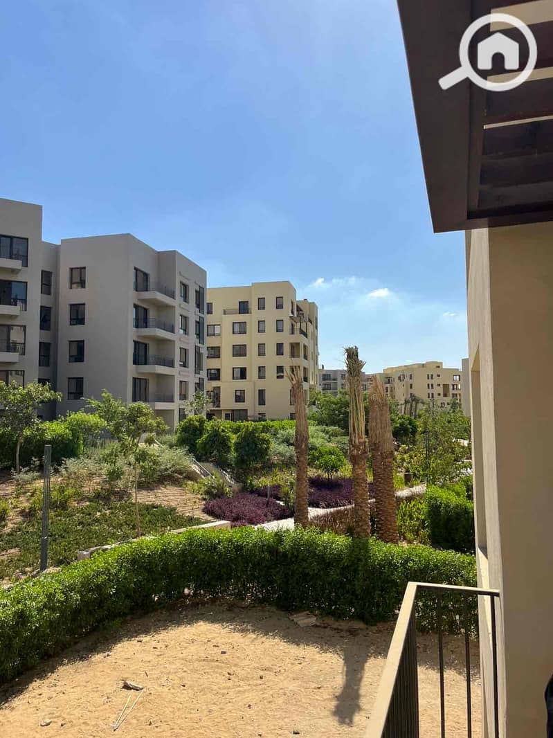 8 a65dad71-a325-4b39-b06d-9e33e212896a. jpg