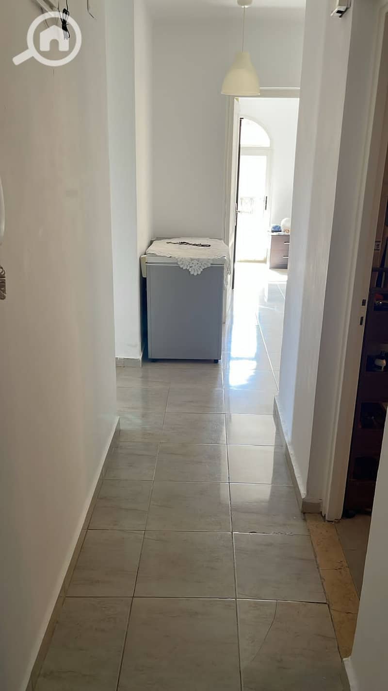 9 9215565b-adba-4c93-9ec6-dc2eea0b51f9. jpeg