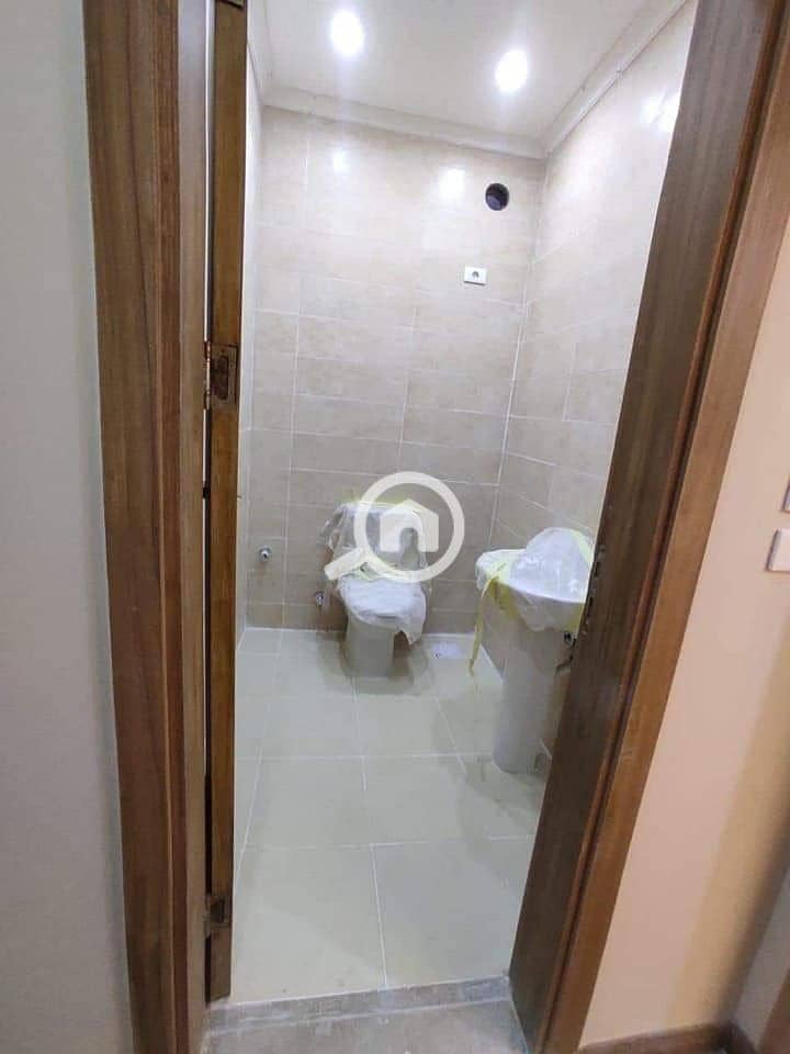 2 WhatsApp Image 2025-11-04 at 12.16. 04 PM. jpeg