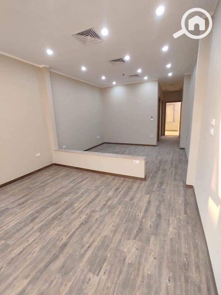 5 WhatsApp Image 2025-11-04 at 12.16. 01 PM. jpeg