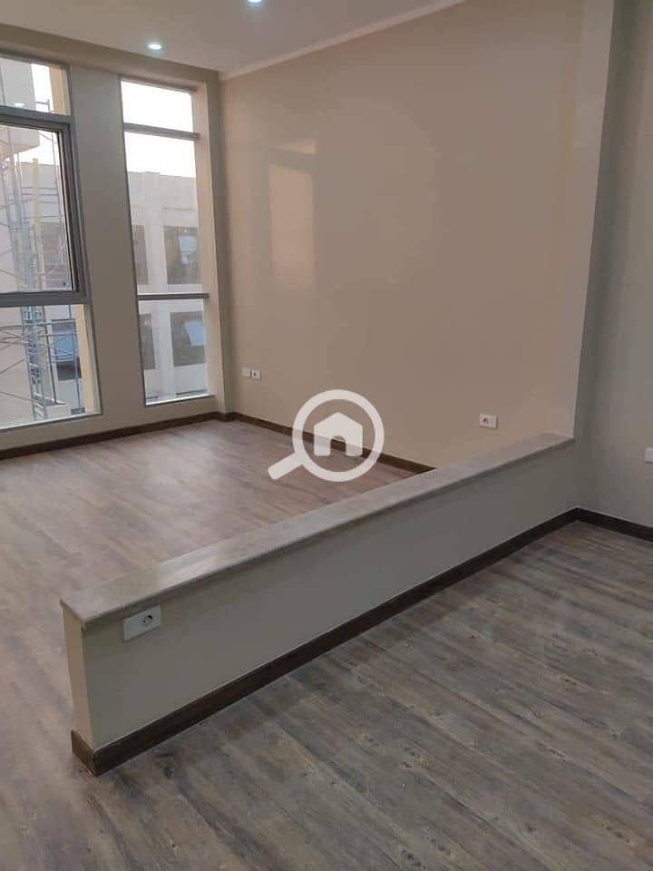 7 WhatsApp Image 2025-11-04 at 12.15. 58 PM. jpeg