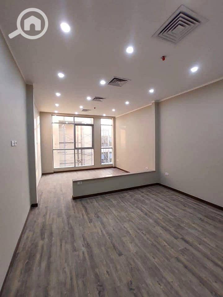 8 WhatsApp Image 2025-11-04 at 12.15. 56 PM. jpeg