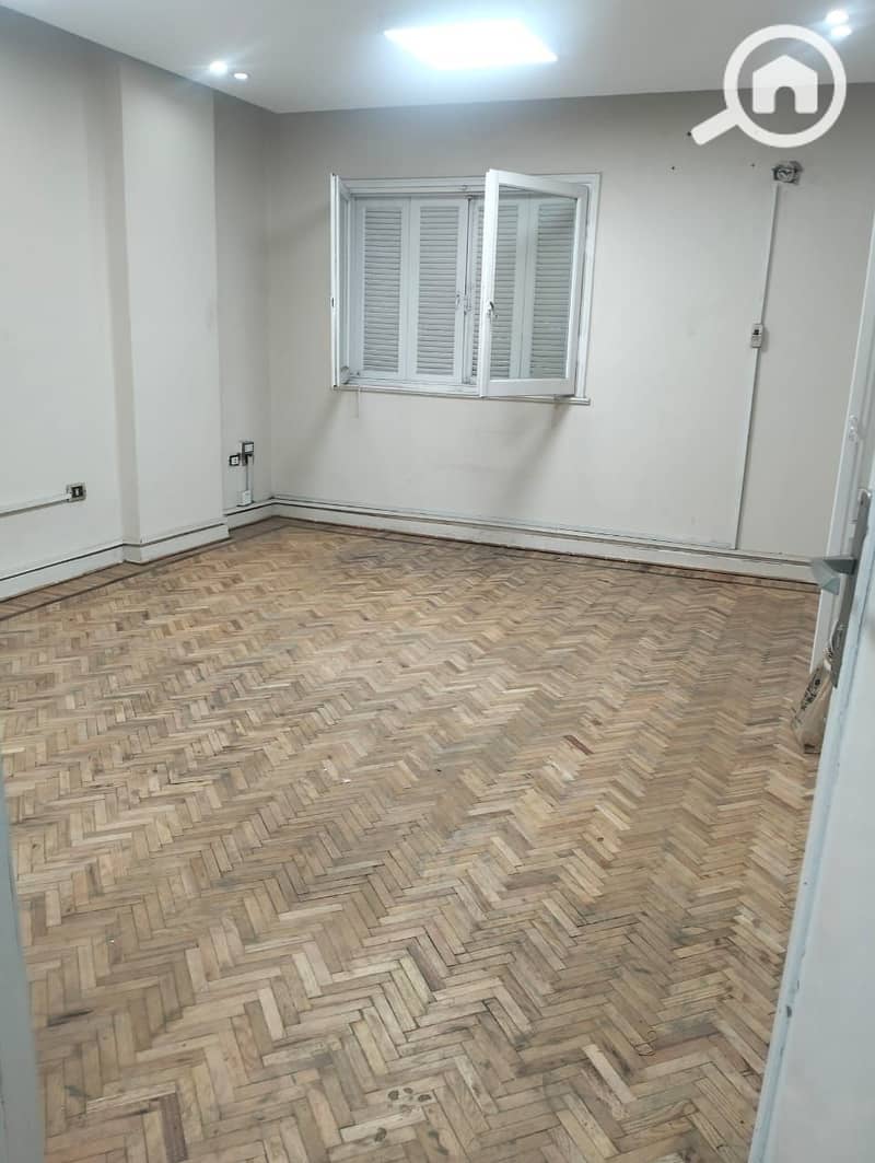 1000464191. jpg 1000464191. jpg