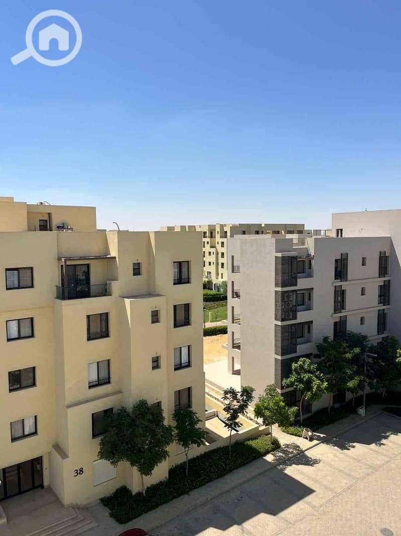 4 581a0dab-47a5-4f4f-9ee3-91d10d11065a. jpg