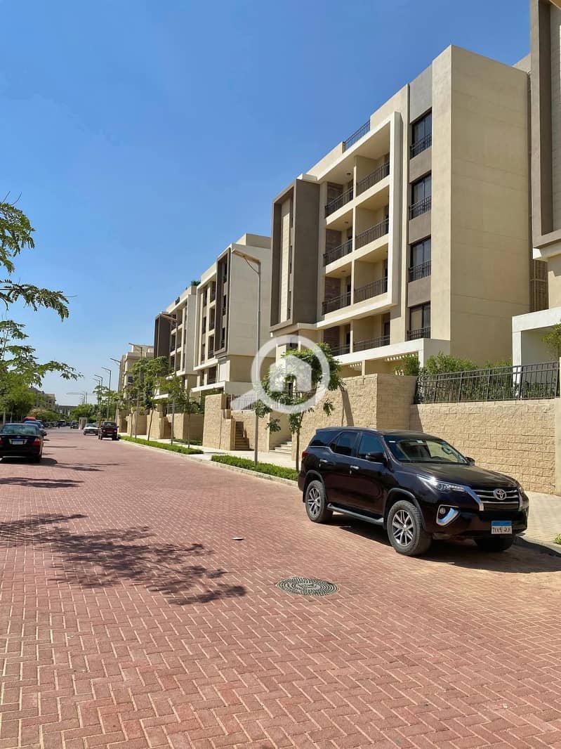 6 526392347_1881396242772878_6520454616142283886_n. jpg