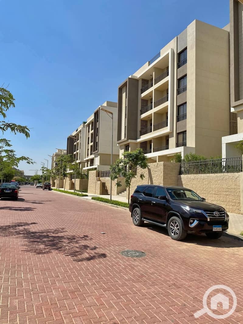 10 526392347_1881396242772878_6520454616142283886_n. jpg