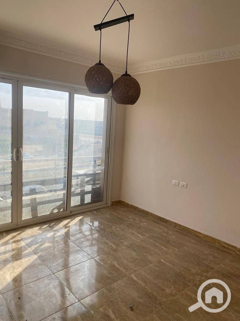 10 a3288e84-8888-4a7b-a0f1-21b2426be3cd. jpg